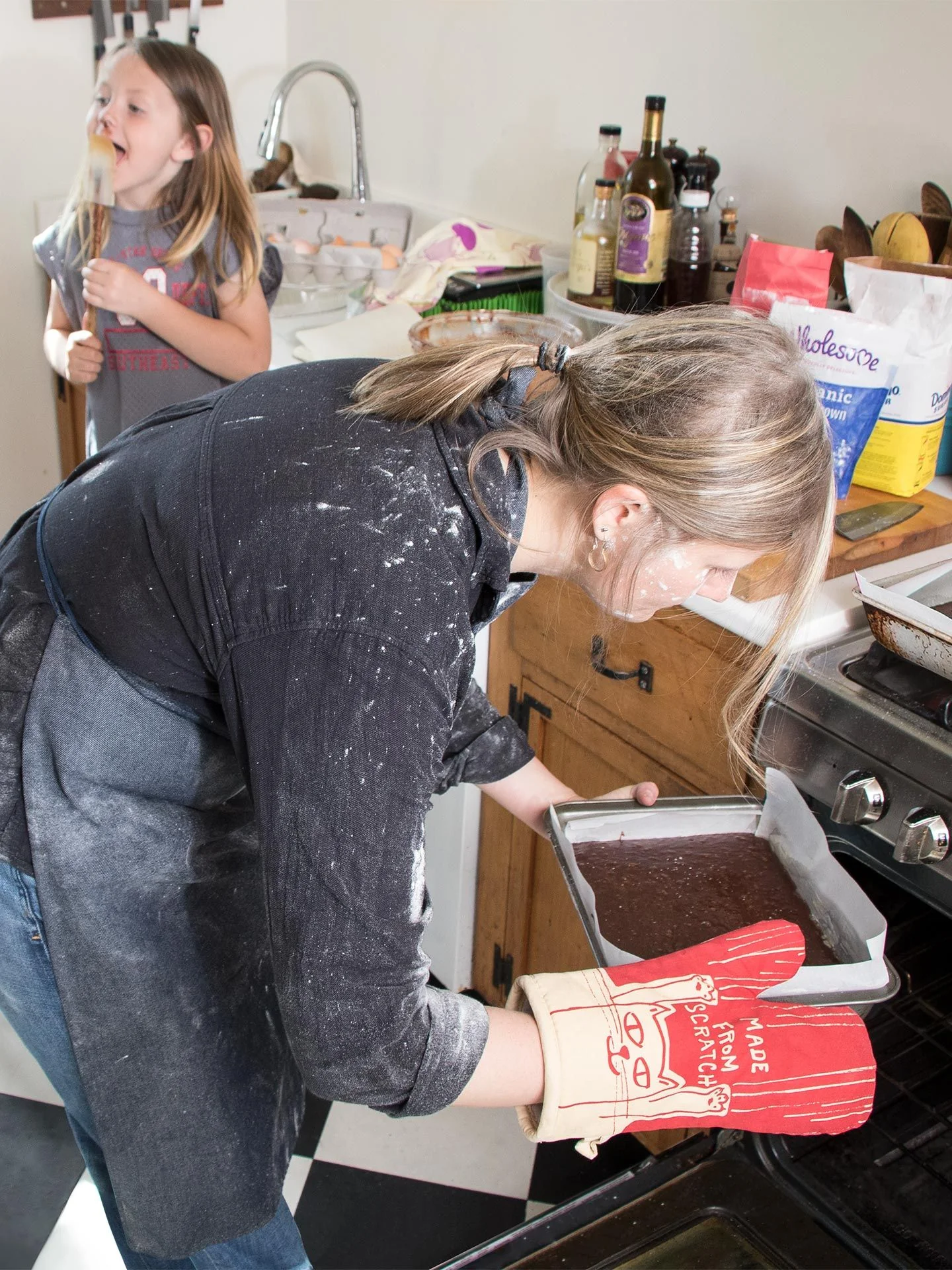 Made From Scratch Oven Mitt - Image 3